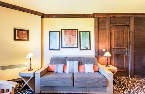 Arc-1950 Apartment | Spacious mountain apartment with pool, SPA and Mont Blanc views