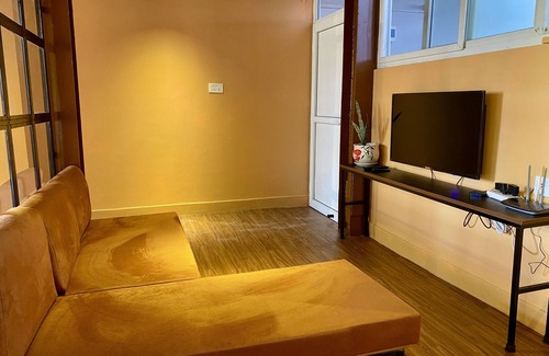 Thamel Apartment | Spacious & modern 750 sq ft. BOHO style studio apartment in central Thamel, KTM!