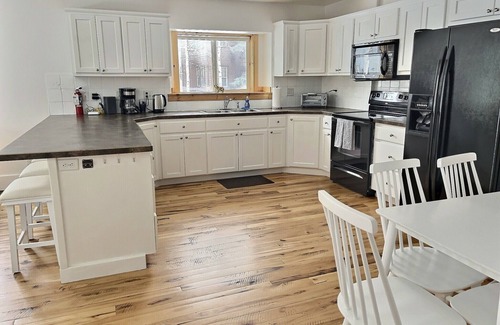 Driggs House | Spacious & Modern Corner Home - Top location, Great Views, Game Room & Bicycles!