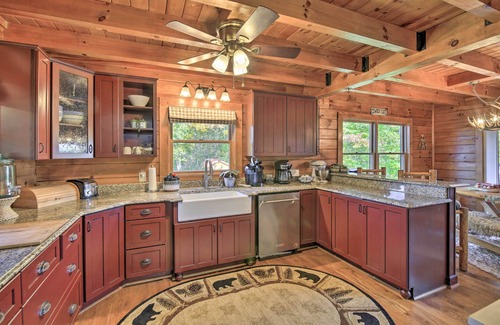 Mouth of Wilson Cabin | Spacious Mouth of Wilson Cabin Near New River