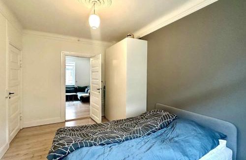 Vesterbro Apartment | Spacious Nordic Design Vesterbro Home I 3 min to Metro
