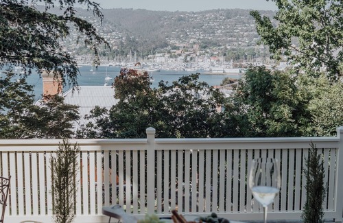 Battery Point Apartment | Spacious one-bedroom apartment in the heart of historic Battery Point