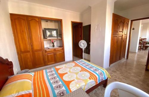 Manga House | Spacious private Room & bathrom near bay
