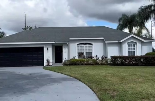 Davenport House | Spacious Relaxing Home Orlando, Disney, Universal