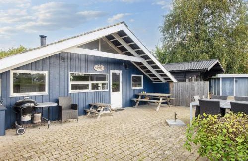 Skovmose House | Spacious Retreat in Skovmose-By Traum