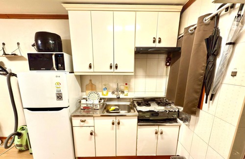 Pil-dong Apartment | Spacious Studio Apartment near Myeong-dong