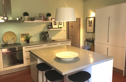 Pezenas Apartment | Spacious, stylish, comfortable apartment in the historic ❤️ of Pézenas.