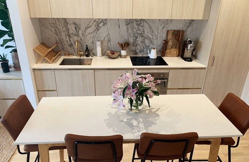 Eden Terrace Apartment | Spacious & Stylish Executive Apt. 2 bed, 2 bath