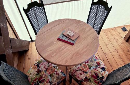 Burt County Other | Spacious Tented Cabin Perfect for a Family of Four in Tekamah, Nebraska