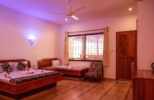 Nungwi Bed & Breakfast | Spacious Triple Room no3 in Nungwi near the beach