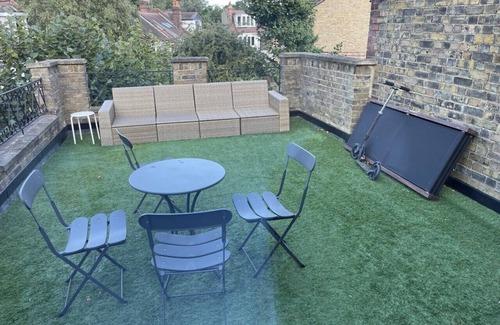 Hillrise House | Spacious two bedroom flat in prestigious Highgate