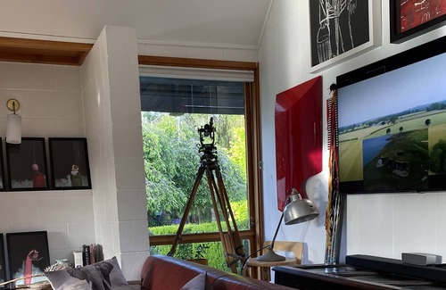 Arrowtown House | Spacious, unique, architecturally designed 1960s home located amongst Millbrook