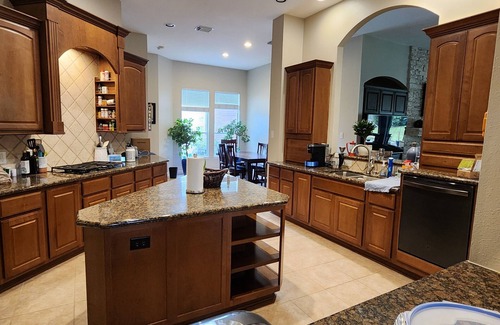 Cypress House | Spacious Upscale 5-bedroom house 1 ACRE Pet Friendly in Cypress