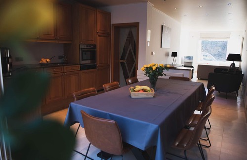 Sint-Andries House | Spacious vacation home 5 min steps from city center.