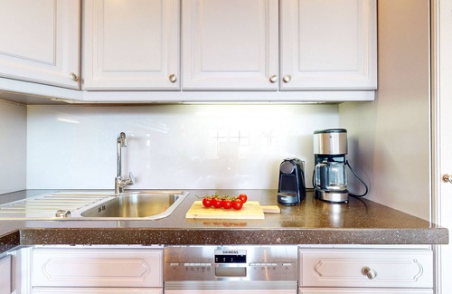 Archsum House | Spacious vacation home with garden for up to 5 people in Archsum.