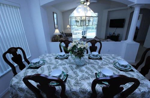 Lakeside Estates House | Spacious Villa in Kissimmee with Pool and View