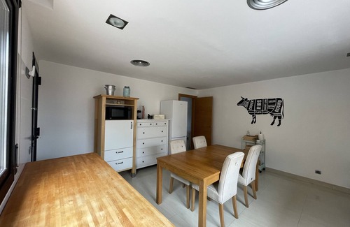 Mas Altaba Villa | Spacious Villa with Private Pool & Gym – less than 20 min from Beach