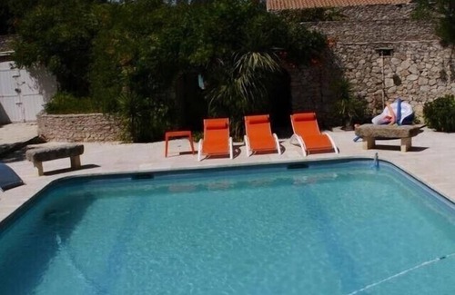 Bellegarde Villa | SPANISH VILLA (FINCA) 205 + 85 m2 of living space!