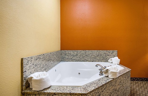 Opelousas Hotel | Spark by Hilton Opelousas