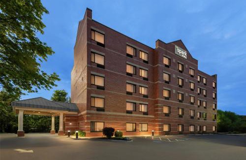 Woburn Hotel | Spark by Hilton Woburn Boston