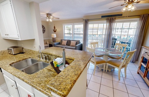 Holiday Isle Condo | SPC 4203 Dog Friendly 1 BR with Free Beach Service for 2