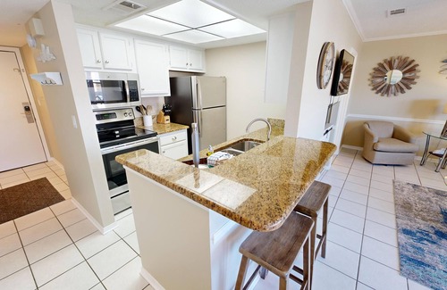 Holiday Isle Condo | SPC 4203 Dog Friendly 1 BR with Free Beach Service for 2