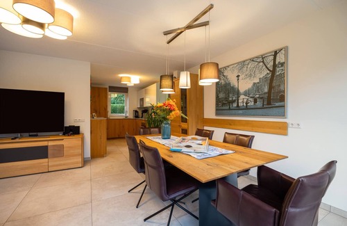 Sint Maarten House | Special FH with dream swing, beach cabin, swimming pool, Gazelle bicycles