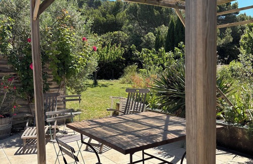 Vacqueyras Cottage | SPECIAL OFFER JULY, in the heart of the DENTELLES DE MONTMIRAIL mountains