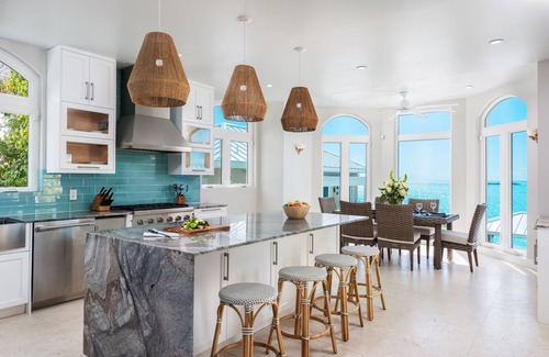 Juba Sound Villa | spectacular and completely restored villa in paradise.