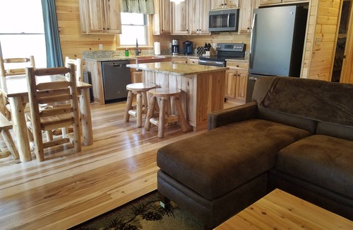 Berkeley Springs Cabin | Spectacular couples retreat, private wooded location, pet friendly, WiFi