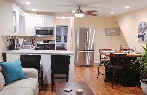 Highlands Apartment | SPECTACULAR OCEAN VIEW BEACHFRONT RENOVATED 2BR