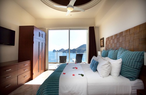 El Medano Ejidal Resort | Spectacular Real "Rock Star" PENTHOUSE in the HEART of Cabo San Lucas