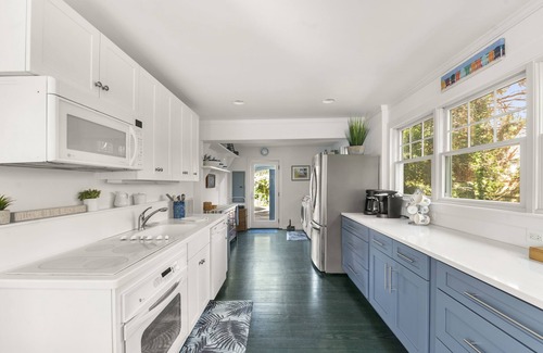 Seaview House | Spectacular Seaview, Fire Island Beach House