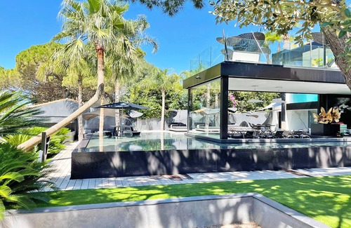 Sete Villa | Spectacular villa with exceptional design features for 10 people