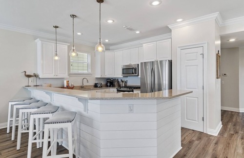 Laguna Beach Estates House | Spend Fall with us by the Beach! Gulf-Front Views! Private Pool! 4 Adult Bikes!