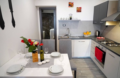 Klis Apartment | SPEND MEMORABLE SUMMER WITH MAGICAL VIEW OF TOWN SPLIT AND ADRIATIC SEA