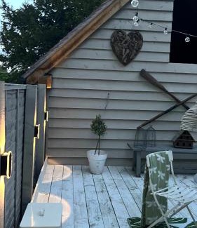 Loppington Bed & Breakfast | Spenford House 1640 listed house Idilic Location pub walking distance