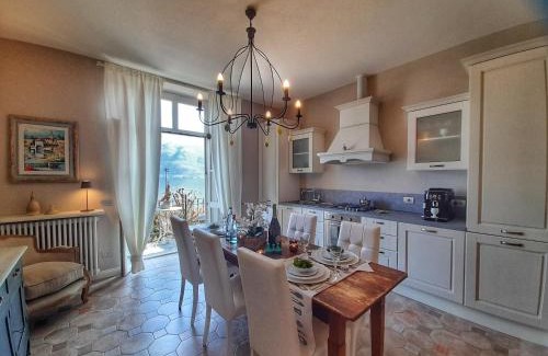 Cannobio Apartment | Spiaggia Amore - Appartamenti Vacanza Vista Lago - Luxury Apartments