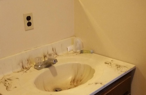 Shelbyville Hotel | Spillway Motel