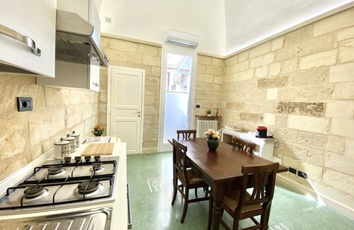 Lecce Apartment | [Splendid and typical] Fast Wi-fi & Easy parking