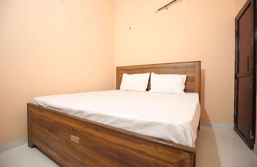 Patiala Hotel | SPOT ON 81157 Hotel Skylight Inn