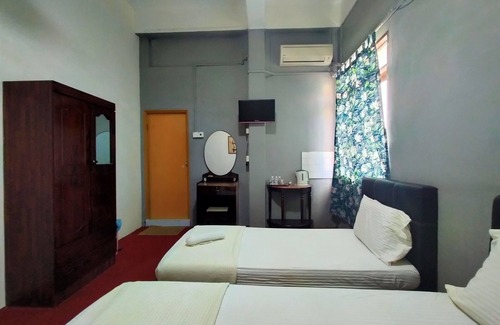 Kuala Krai Hotel | SPOT ON 89994 Rz Gold Hotel