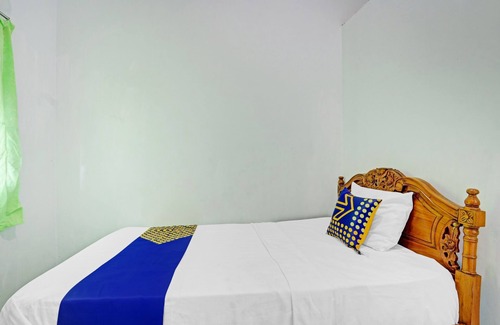 Jepara Hotel | SPOT ON 90760 Homestay Al Madina Syariah