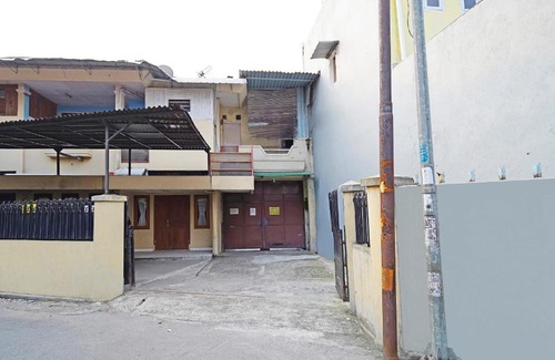 Bandung Hotel | SPOT ON 91543 Pondok Denki 11