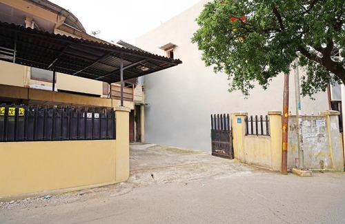 Bandung Hotel | SPOT ON 91543 Pondok Denki 11