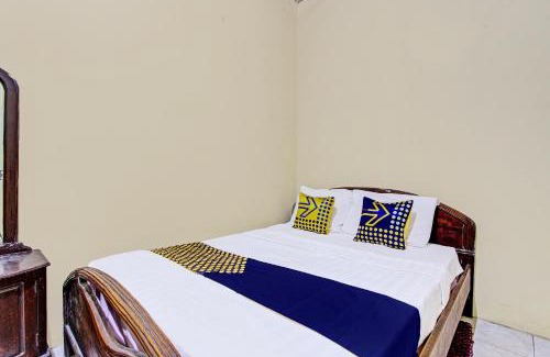 Demak Hotel | SPOT ON 92188 Ndalem Eyang Guesthouse Syariah