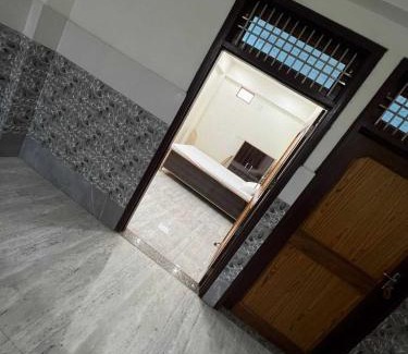 Farrukhabad Hotel | SPOT ON Hotel Happy Hour