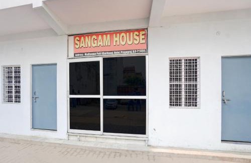 Naini Hotel | SPOT ON Sangam House