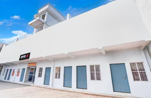 Naini Hotel | SPOT ON Sangam House