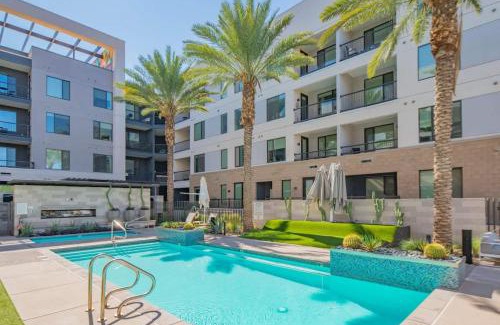 Tempe Apartment | Spotless 1BD - Pool, Gym, Parking, W-D - Sleeps 4